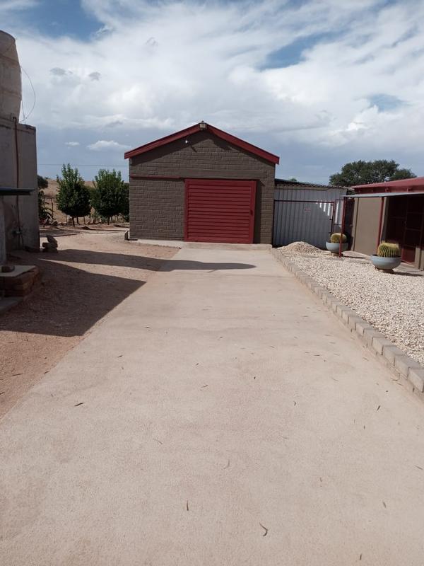 4 Bedroom Property for Sale in Kakamas Northern Cape